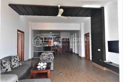 Appartement À louer de 98 m² habitables à Chamkarmon