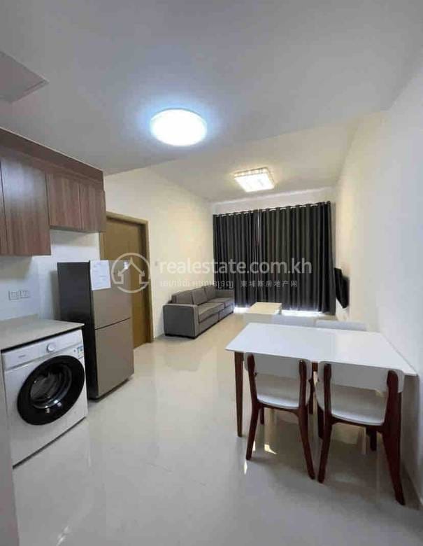 $450 Condo