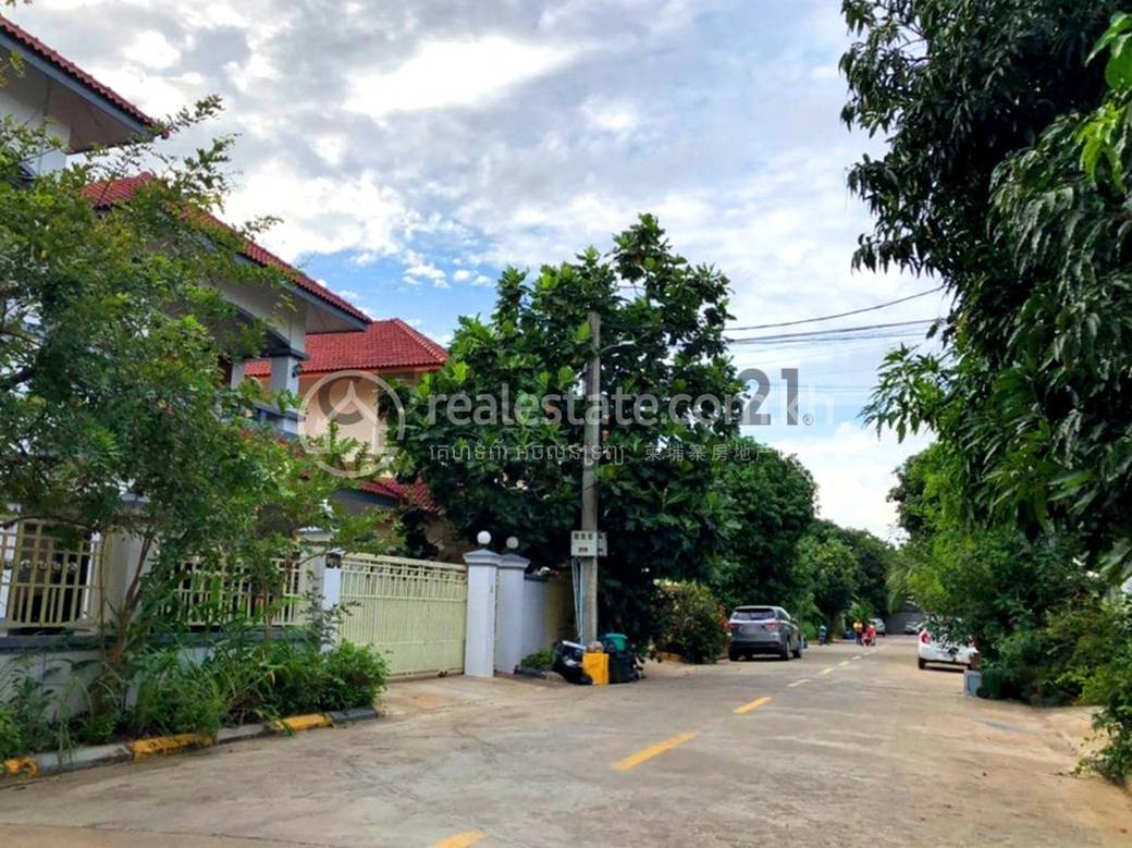 Villa For Sale in Russey Keo $495,000