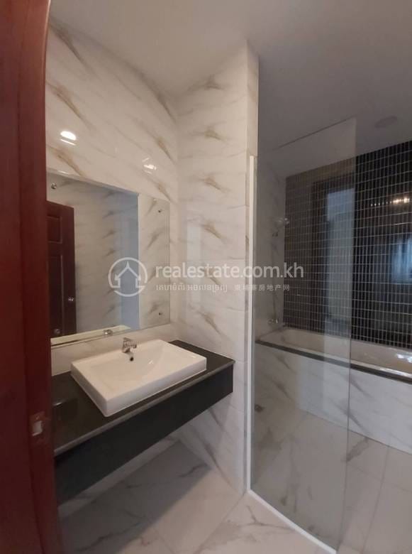 House and lot สำหรับเช่า ใน Por Sen Chey $1,300