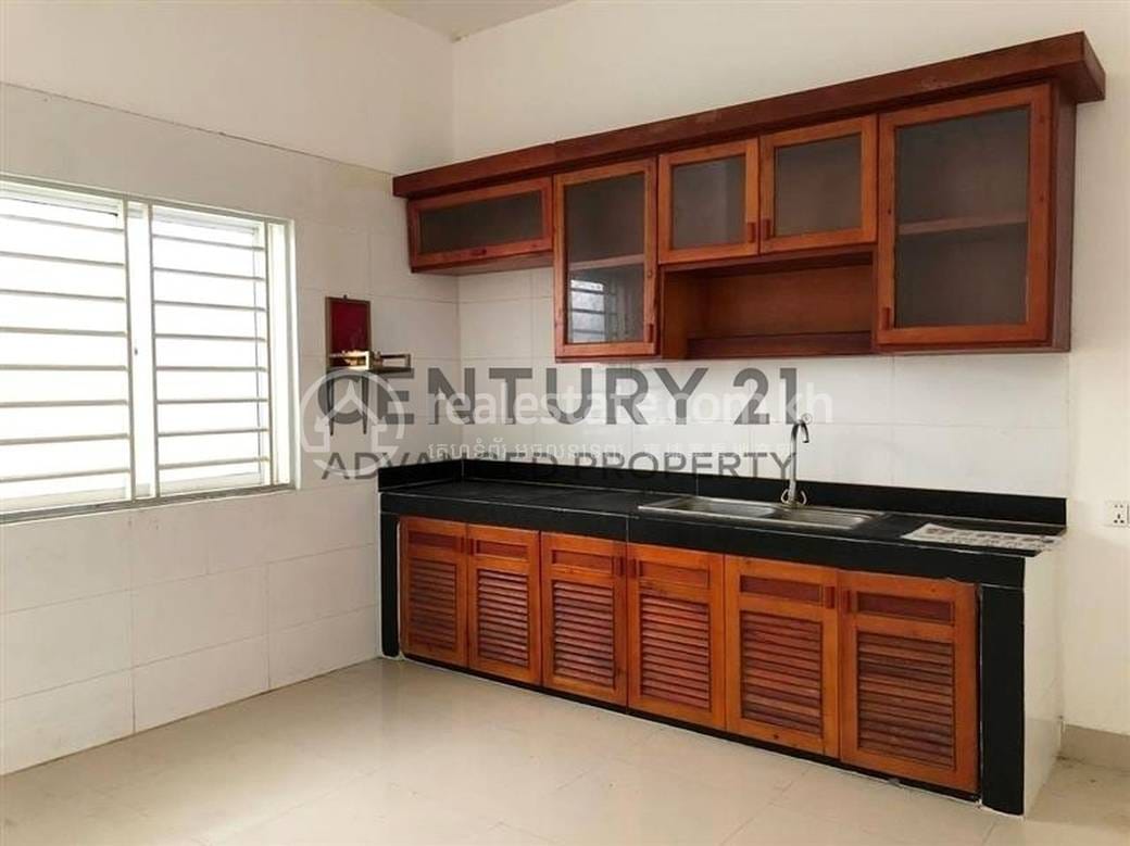 4 Bedrooms Villa For Sale for $126,000