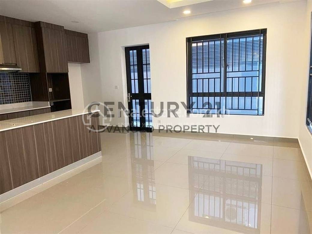 5卧室别墅出售，价格$399,900