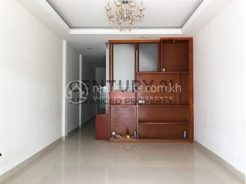 Villa For Sale in Dangkao $126,000