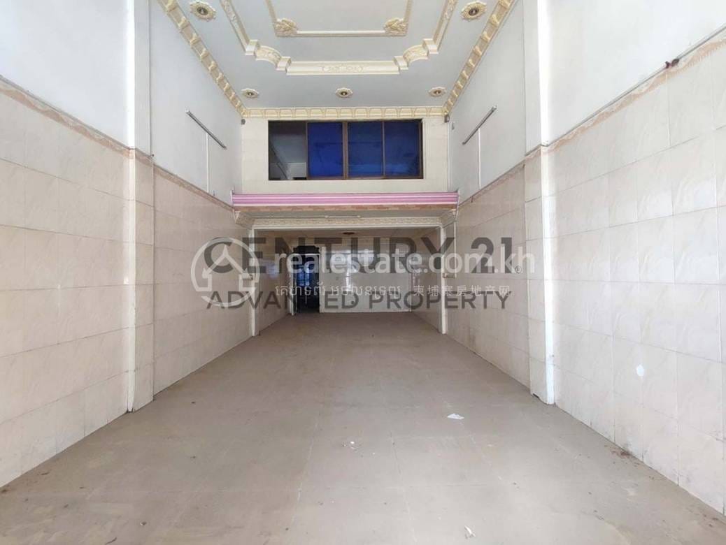 Flat House Na prodej in Toul Kork $790,000