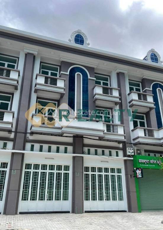 Shophouse For Sale & Rent in Chroy Changvar $450,000