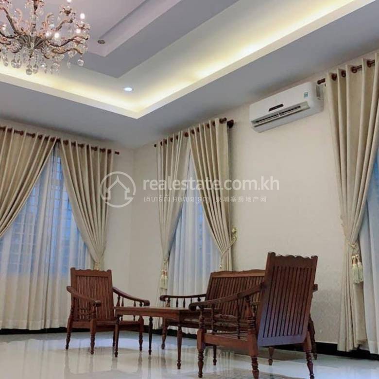 Dvojvila Na prodej in 32 64, Khmuonh, Sen Sok, Phnom Penh