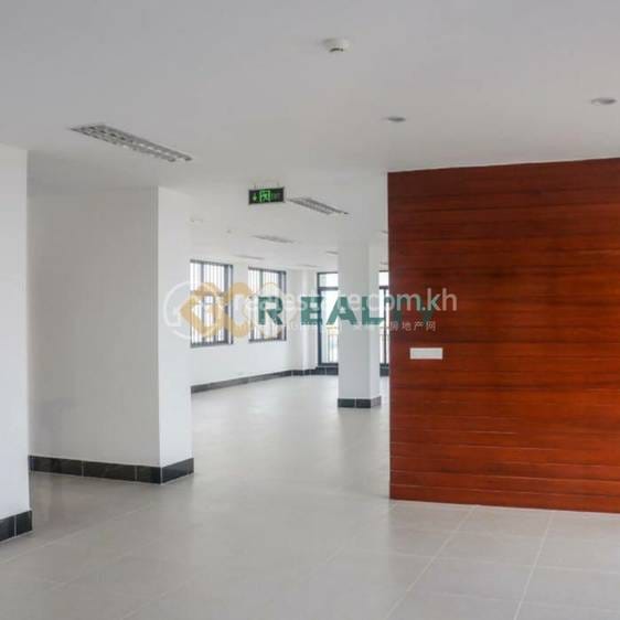 អាគារ សំរាប់លក់ នៅToul Kork តម្លៃ $5,600,000