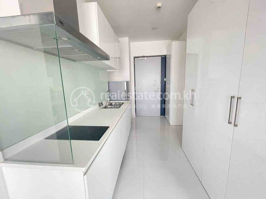 60 sqm Living Size Studio K pronájmu in Boeng Keng Kang