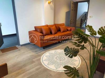 Mieszkanie Na wynajem o powierzchni mieszkalnej 125 m² w Boeng Keng Kang