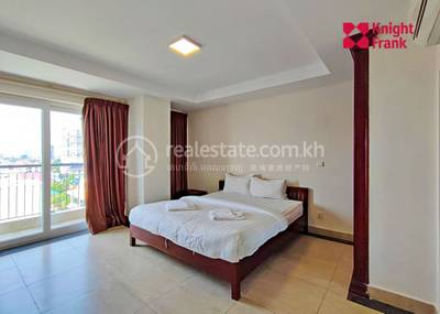3 Bedrooms Apartment For Rent for $1,300