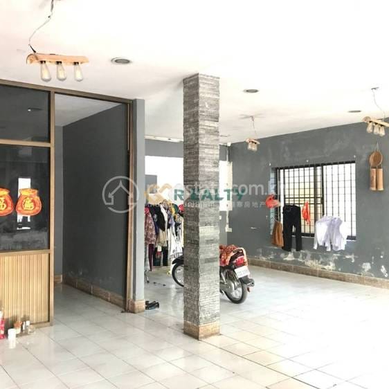 Boeung Kak 2 Villa For Rent in Boeung Kak 2