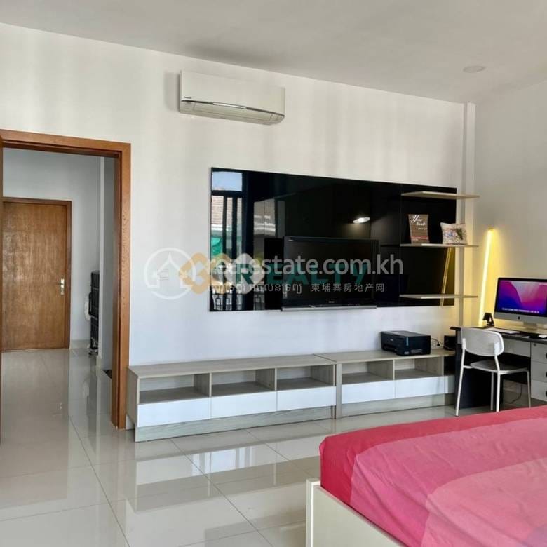 វីឡាភ្លោះ សំរាប់លក់ នៅ, ចាក់អង្រែលើ, មានជ័យ, ភ្នំពេញ