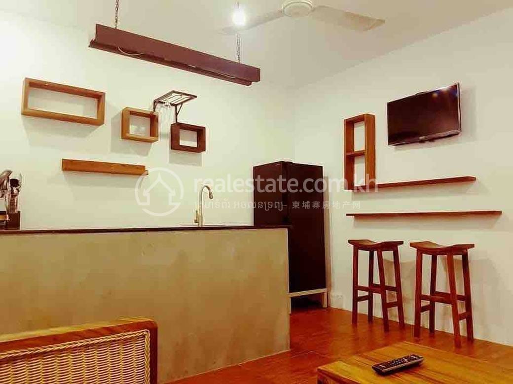Studio Type ราคา $400