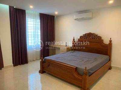ទឹកថ្លា, សែនសុខ, ភ្នំពេញ
