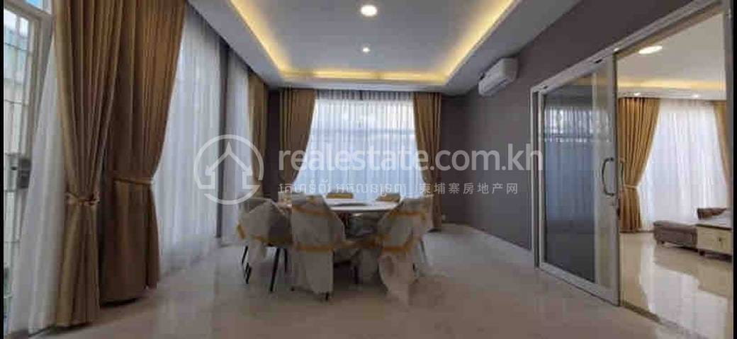 Vila K pronájmu in Tuek Thla, Sen Sok, Phnom Penh
