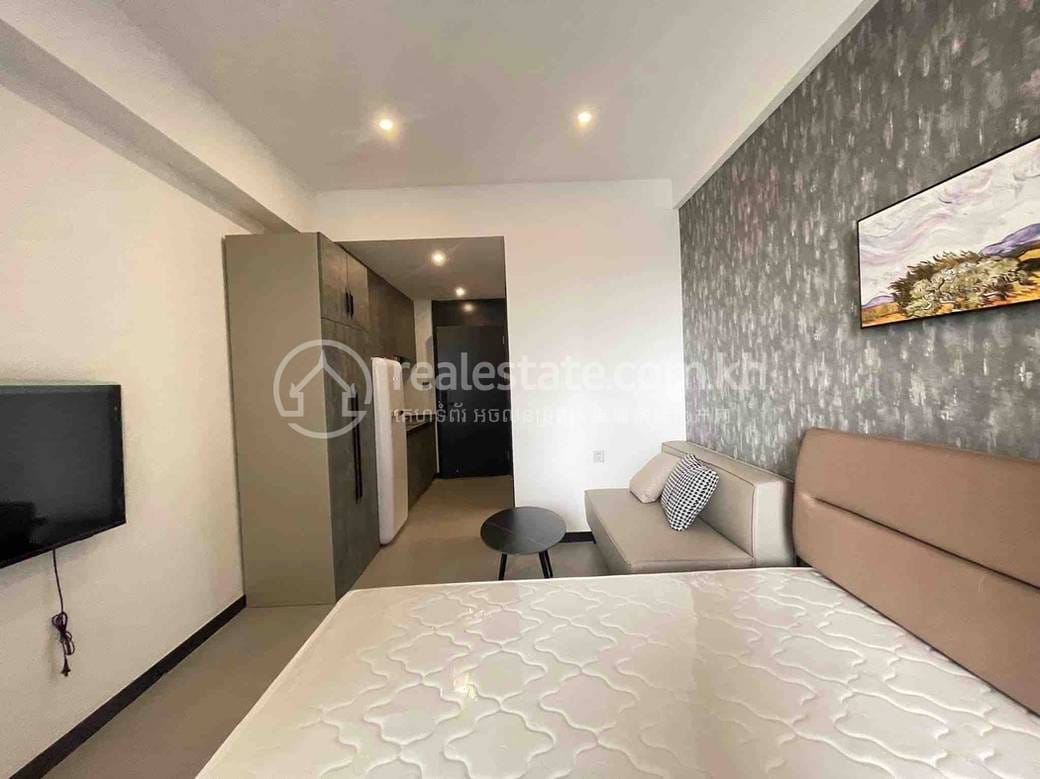 35 sqm Living Size Studio K pronájmu in Boeng Keng Kang