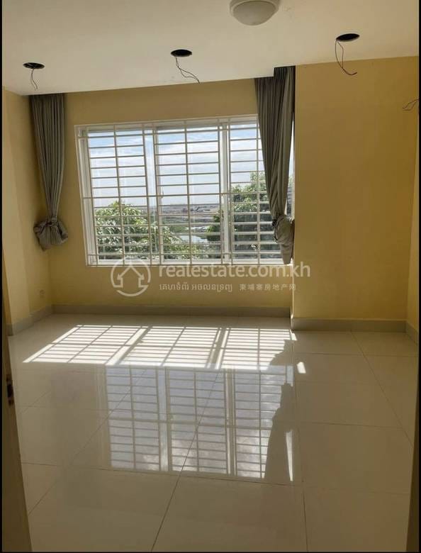 Chbar Ampov联排住宅出租，价格$450