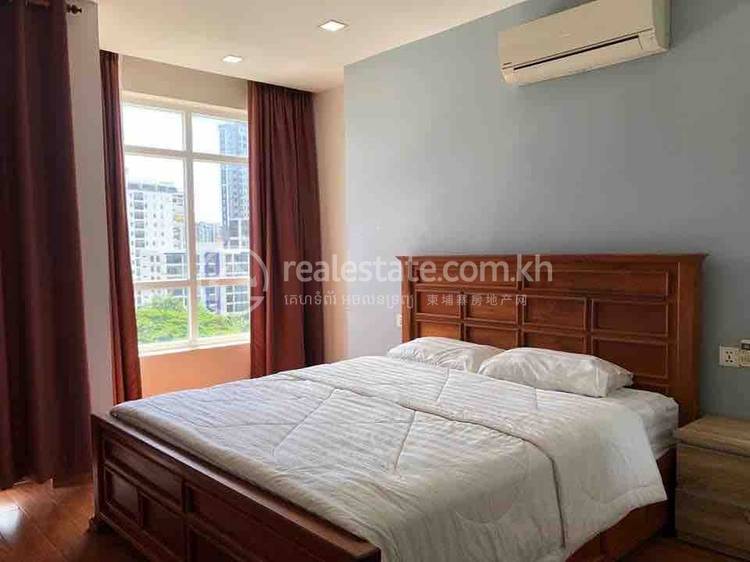 Flat For Rent in Tonle Bassac, Chamkarmon, Phnom Penh