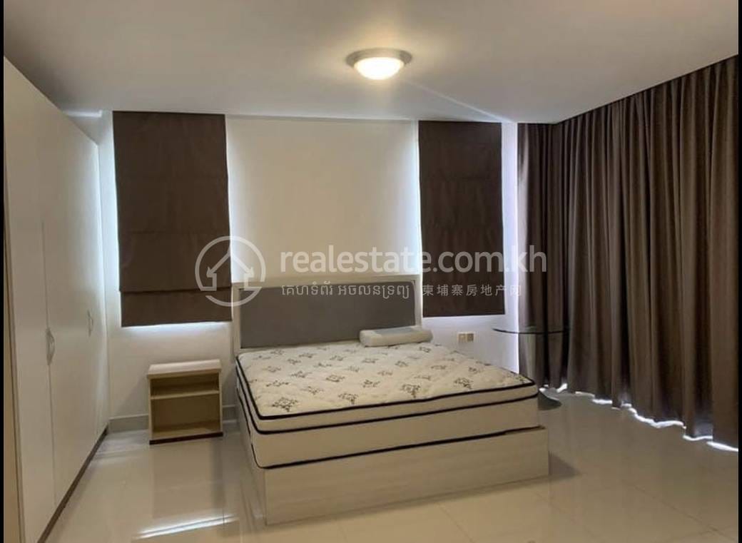 Chbar Ampov双子别墅出租，价格$1,200