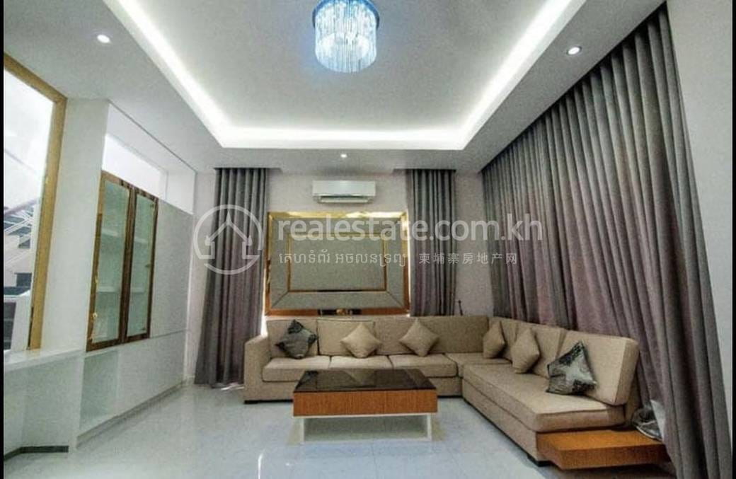 Vila K pronájmu in Tuek Thla, Sen Sok, Phnom Penh
