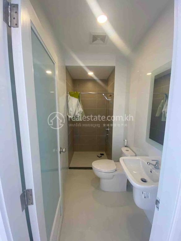 Chbar Ampov Maison-boutique For Sale & Rent à Chbar Ampov