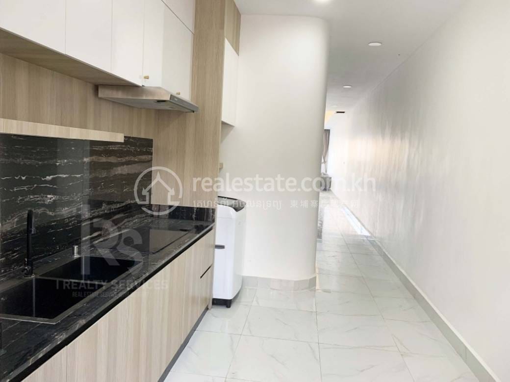 Phsar Kandal I Apartment For Rent in Phsar Kandal I