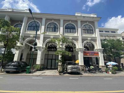 commercial Business for sale in Chak Angrae Kraom ID 212195