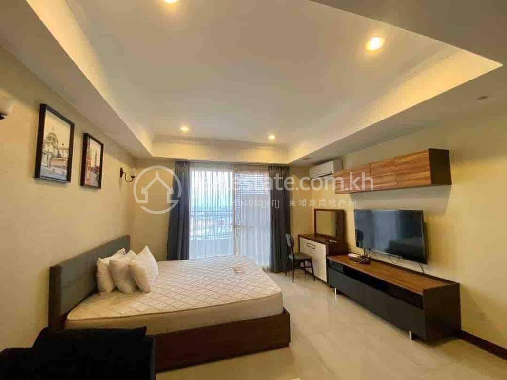 Condo For Rent in Tonle Bassac, Chamkarmon, Phnom Penh