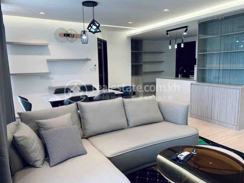 Apartment For Rent with 2 Parking Space