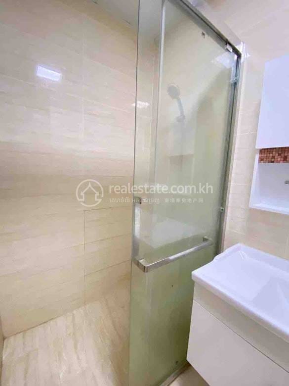 Tonle Bassac Condo For Rent in Tonle Bassac