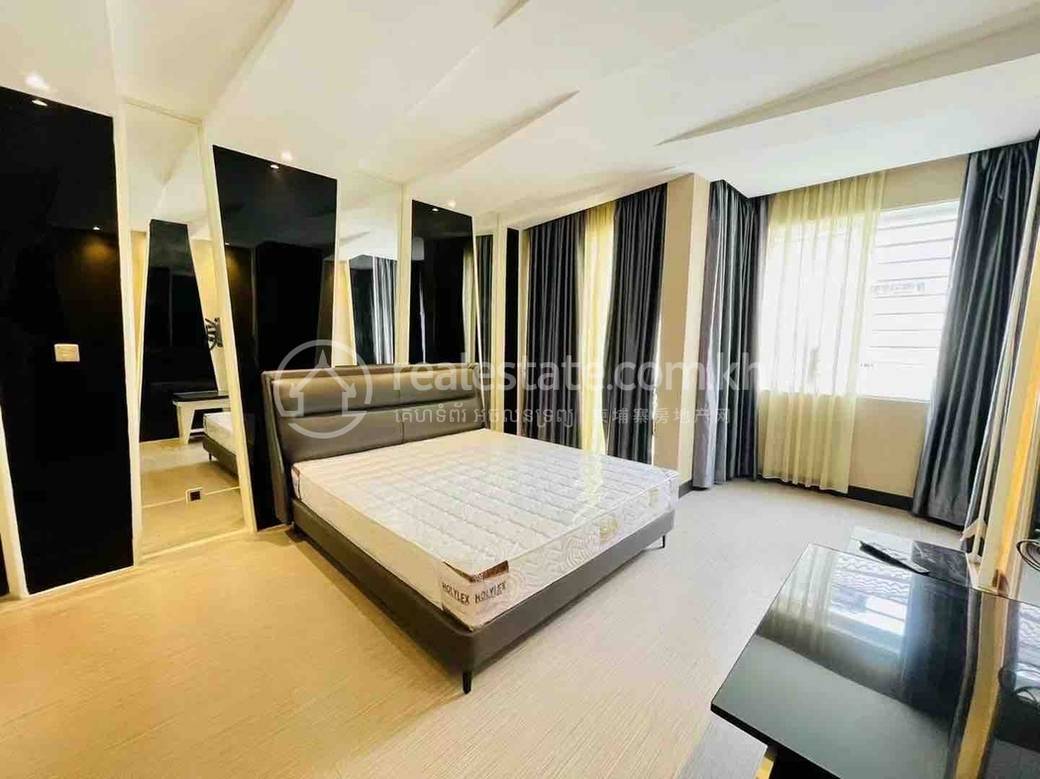 Chbar Ampov Villa For Rent in Chbar Ampov