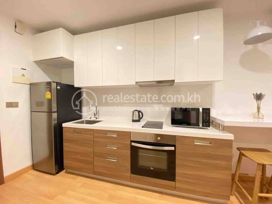 40 sqm Living Size Studio For Rent in Chamkarmon