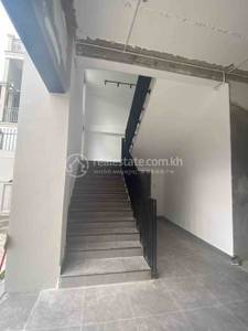 万谷湖1分区, 堆谷区, 金边