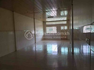 Tumnob Tuek镇, 桑园区, 金边