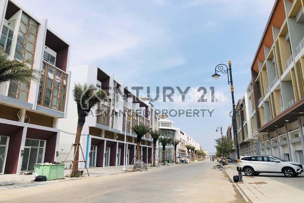 Chroy Changvar店屋出售，价格$230,000