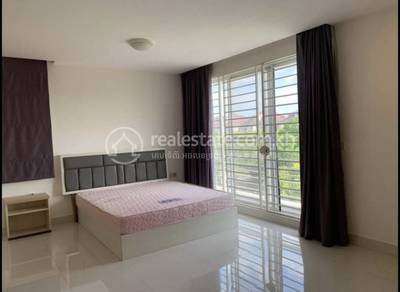 និរោធ, ច្បារអំពៅ, ភ្នំពេញ