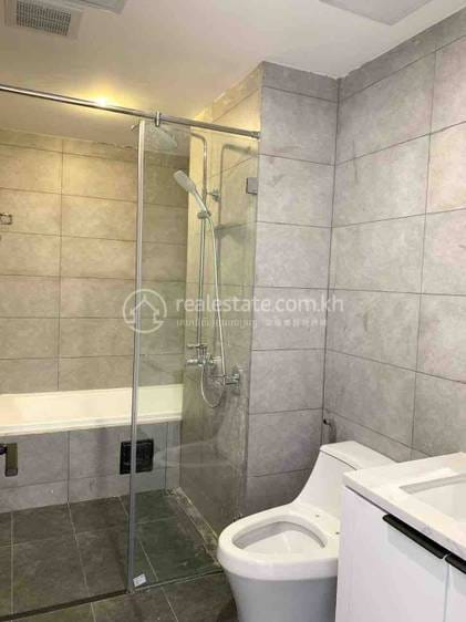 $2,720 Condo
