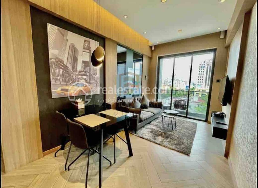 Apartment For Rent in Chamkarmon $1,900
