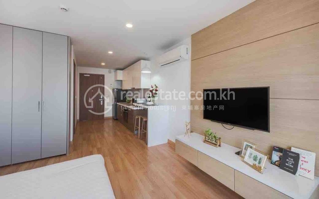 40 sqm Living Size Studio For Rent in Chamkarmon