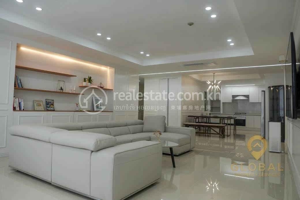 อพาร์ทเม้นท์ สำหรับขาย ใน Toul Kork $450,000