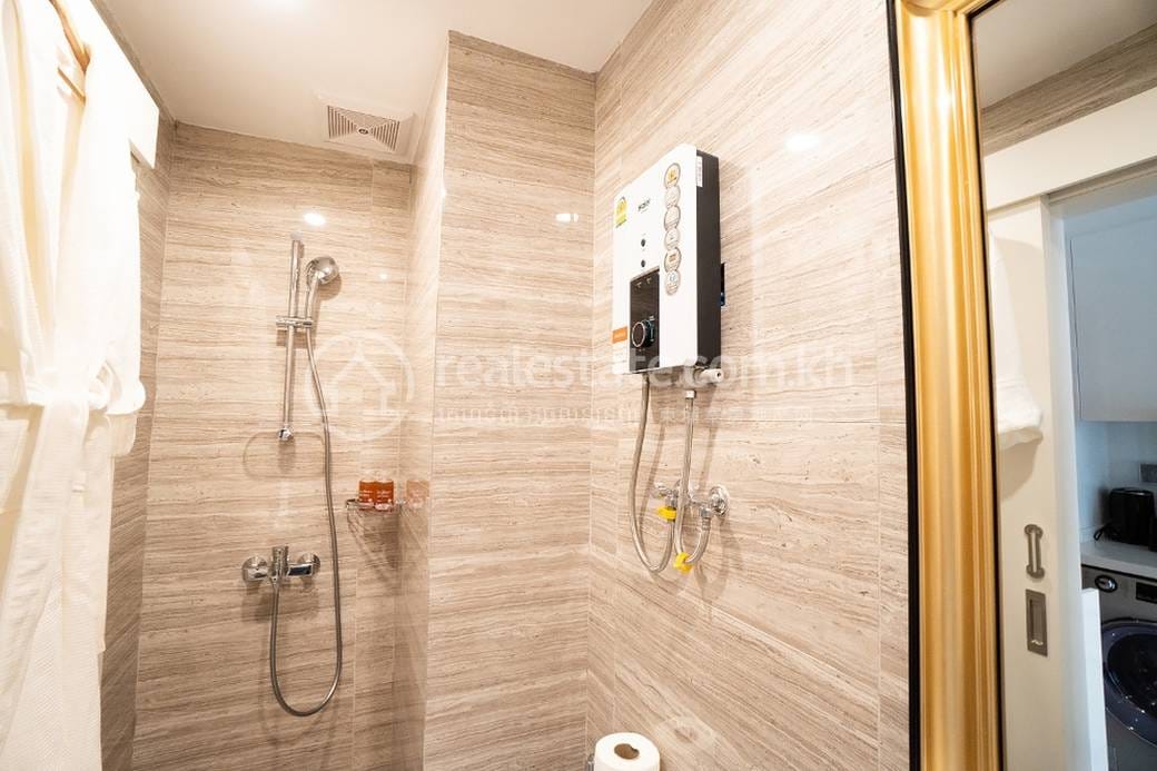 $750 Condo