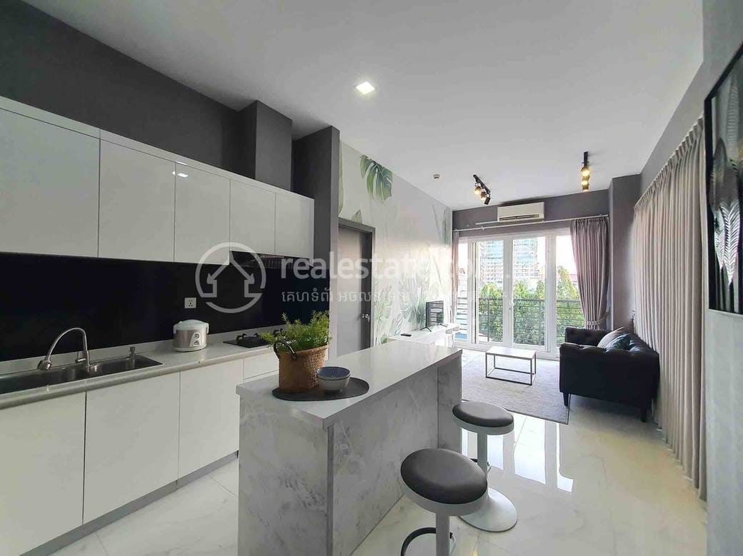 95 sqm Living Size Apartment For Rent in Chamkarmon