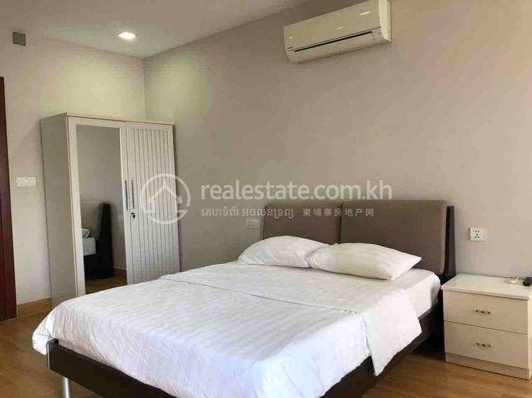 Flat For Rent in Tonle Bassac, Chamkarmon, Phnom Penh