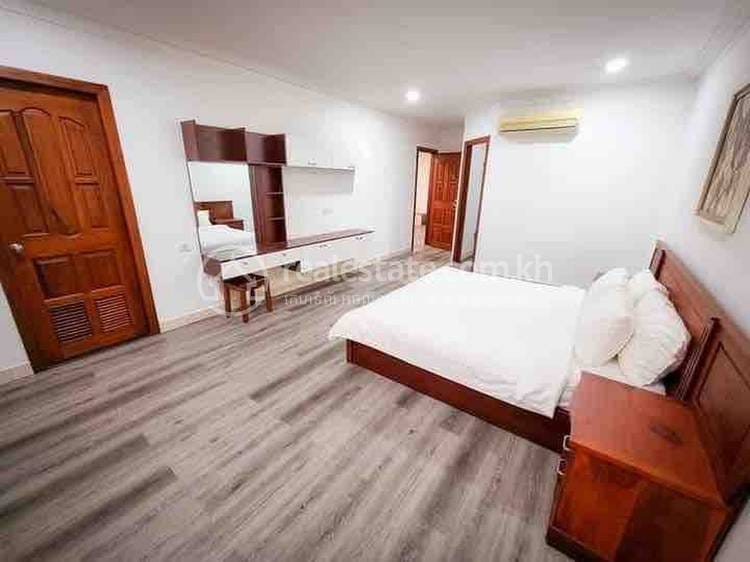 Flat For Rent in BKK 1, Boeng Keng Kang, Phnom Penh