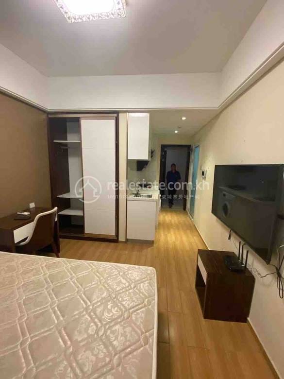 Apartment For Rent with 1 Parking Space