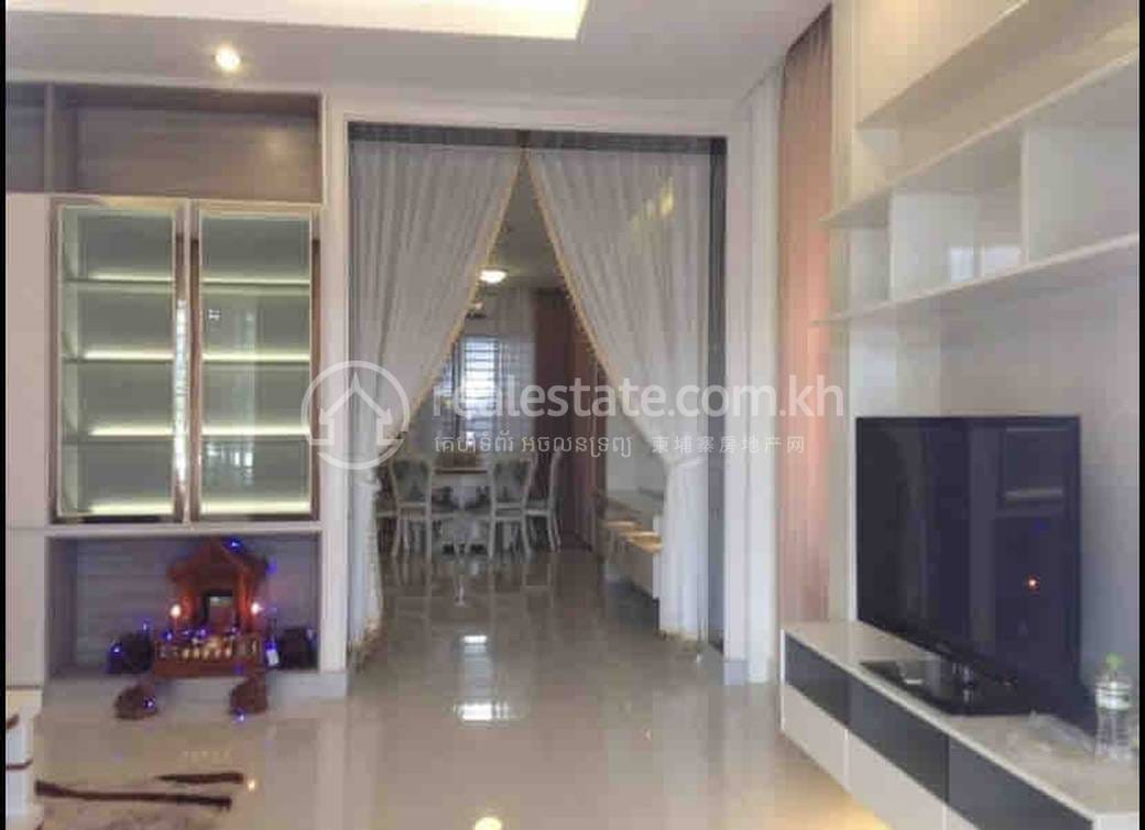 Chbar Ampov联排住宅出租，价格$800