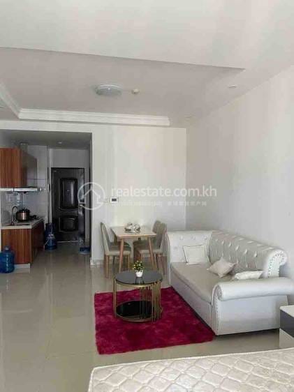 $450 Condo