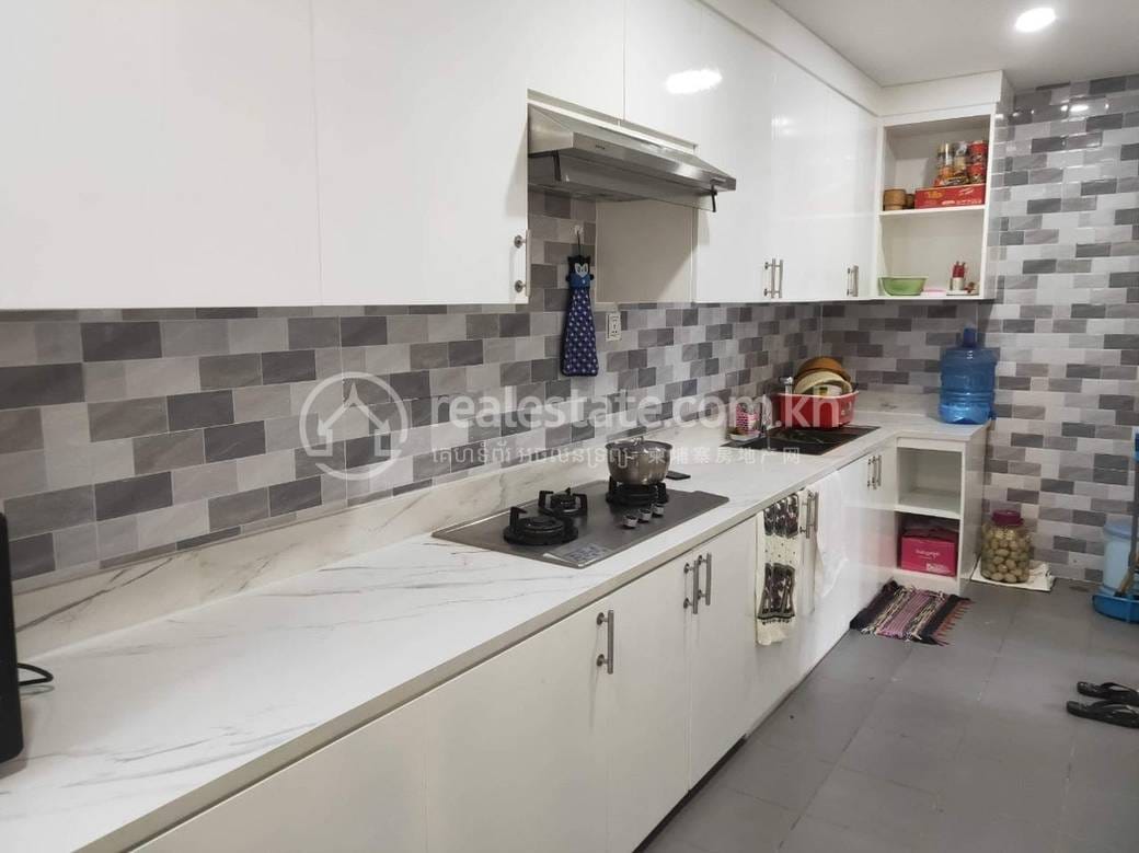 Twin Villa For Rent in Chrang Chamres I, Russey Keo, Phnom Penh