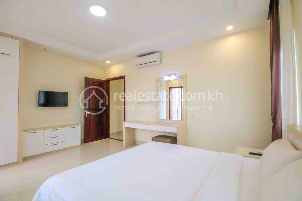 เซอร์วิสอพาร์ทเม้นท์ สำหรับเช่า ใน Chamkarmon $670