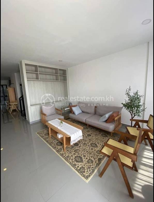 Villa À louer à Meanchey $1,200